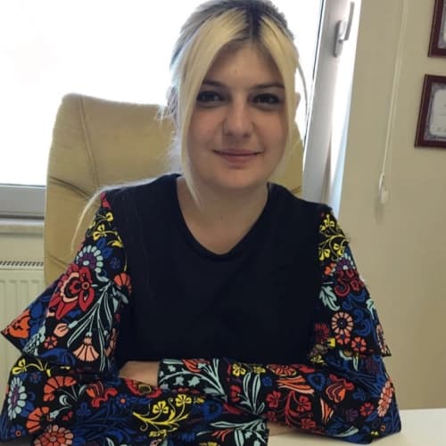 Klinik Psikolog Deniz Akıncı Profil Fotoğrafı