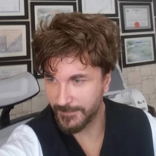 Dr. Özay Ercan Profil Fotoğrafı