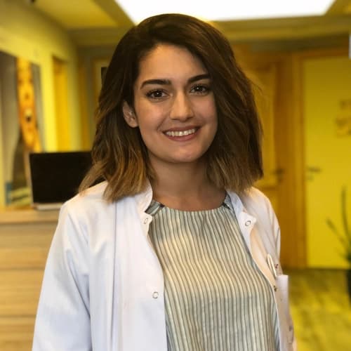 Dr. Dt. Ceylin Yılmaz Profil Fotoğrafı