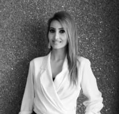 Uzm. Psk. Aşkım Yücesan Profil Fotoğrafı