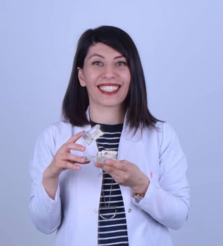 Uzm. Dt. Elif Tekpınar Çiftçi Profil Fotoğrafı