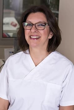 Uzm. Dr. Dt. Esra Zeyrek Profil Fotoğrafı