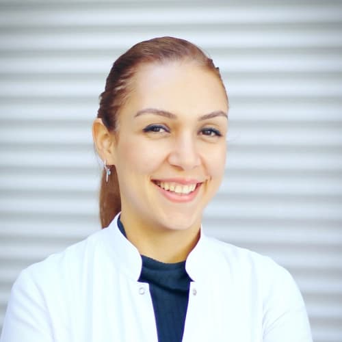 Uzm. Dr. Dt. Sıla Çağlayan Topal Profil Fotoğrafı
