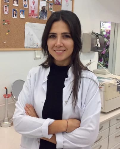 Dr. Öğr. Üyesi Dt. Ece Öztoprak Profil Fotoğrafı