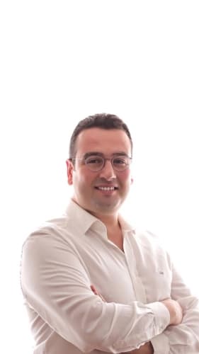 Uzm. Dr. Dt. Cihan Cem Gürbüz Profil Fotoğrafı