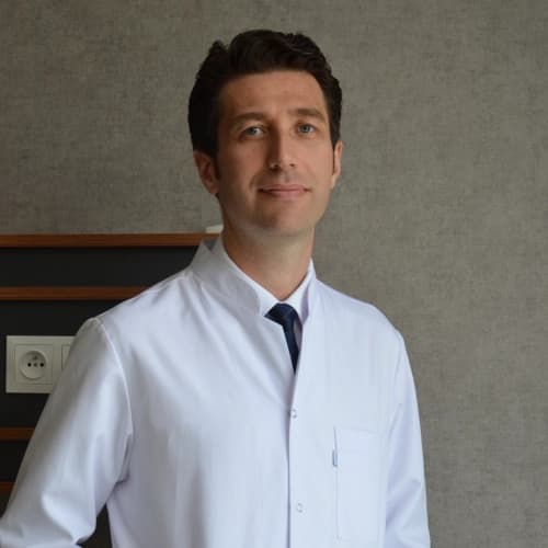 Op. Dr. Güneş Genç Profil Fotoğrafı