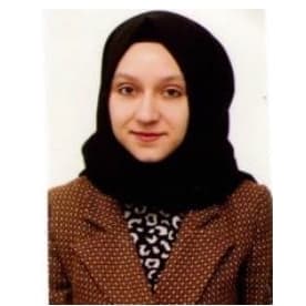 Klinik Psikolog Ece Nur İris Profil Fotoğrafı