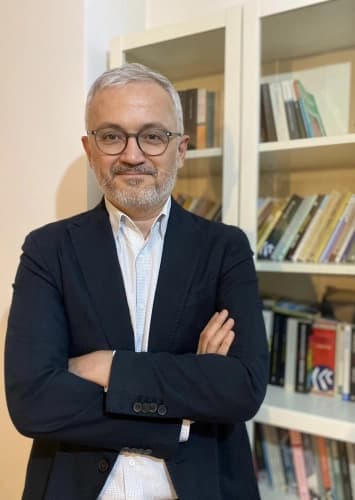 Prof. Dr. Lütfullah Beşiroğlu Profil Fotoğrafı