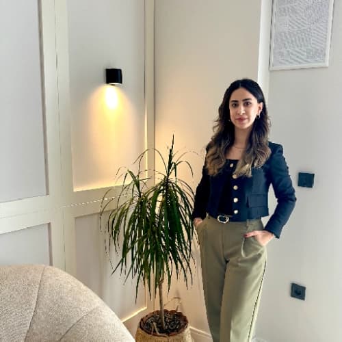 Klinik Psikolog Ayşenur Dalgıç Kanak Profil Fotoğrafı