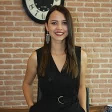 Dyt. Elif Çürükvelioğlu