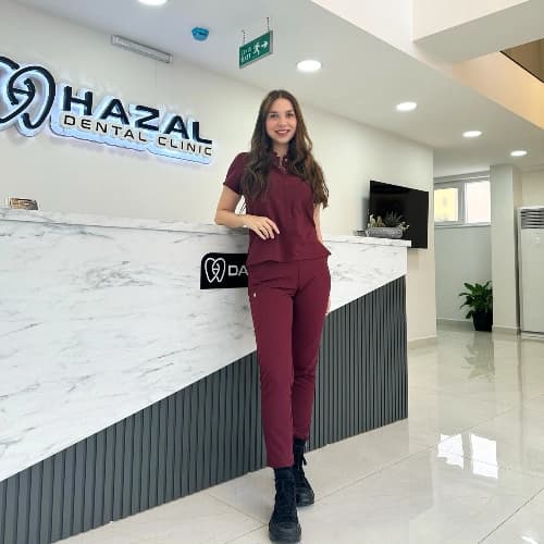 Dt. Hazal Özdemir Profil Fotoğrafı