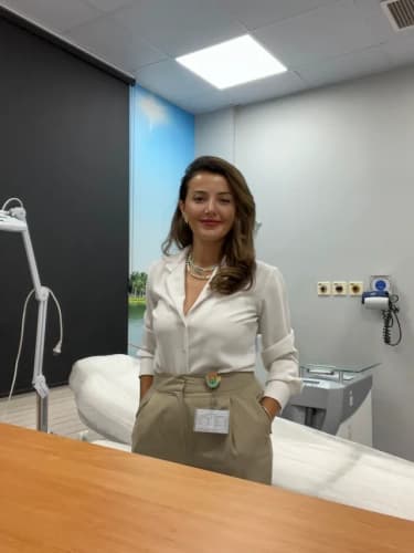 Uzm. Dr. Kübra Esen Profil Fotoğrafı