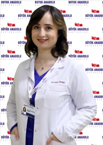Uzm. Dr. Büşra Yılmaz Profil Fotoğrafı