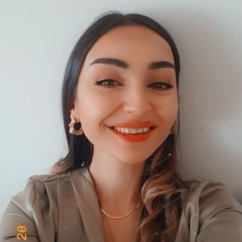 Uzm. Dyt. Neslişah Bozkaya Gök Profil Fotoğrafı