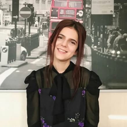 Klinik Psikolog Elif Bayramoğlu Profil Fotoğrafı