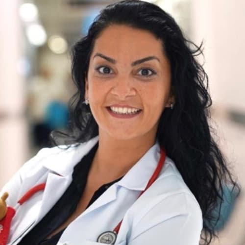 Uzm. Dr. Özge Akça Profil Fotoğrafı