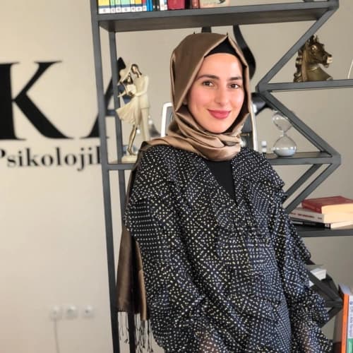 Klinik Psikolog Ebrar KARAÇUHA Profil Fotoğrafı