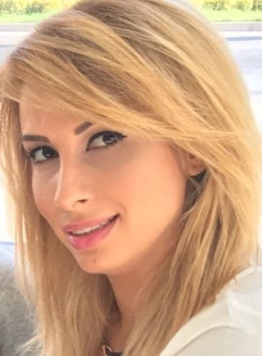 Dt. Berna Yarımağa Profil Fotoğrafı