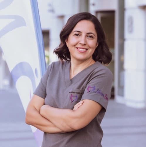 Dr. Dt. Sinem Yeşil Işık Profil Fotoğrafı