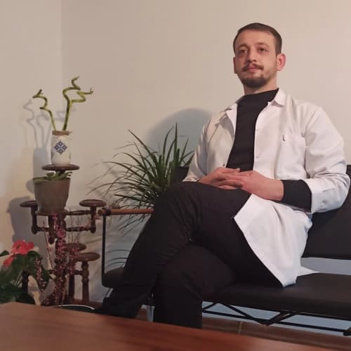 Dt. Özgün Eylem Karadağ Profil Fotoğrafı