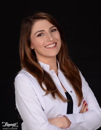 Dt. Gözde İrem Bakırcıoğlu Profil Fotoğrafı
