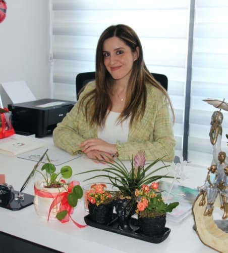 Uzman Aile Danışmanı Gözde Öztop Profil Fotoğrafı