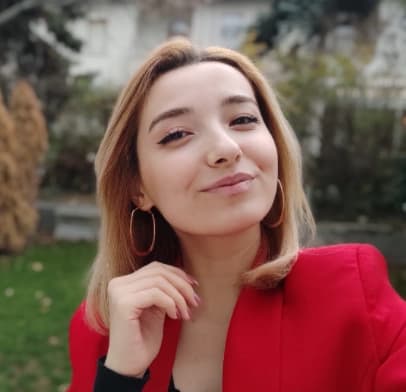 Uzman Aile Danışmanı Büşra Nur Çoban Profil Fotoğrafı