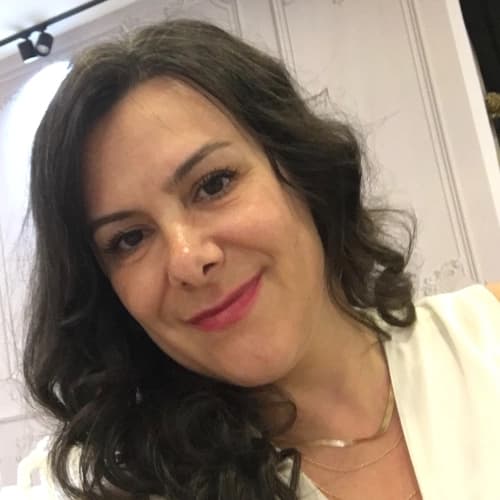 Klinik Psikolog Yasemin Mısırlı Profil Fotoğrafı