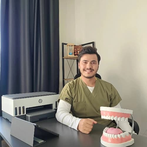 Dil ve Konuşma Terapisti Emre Bakılcı