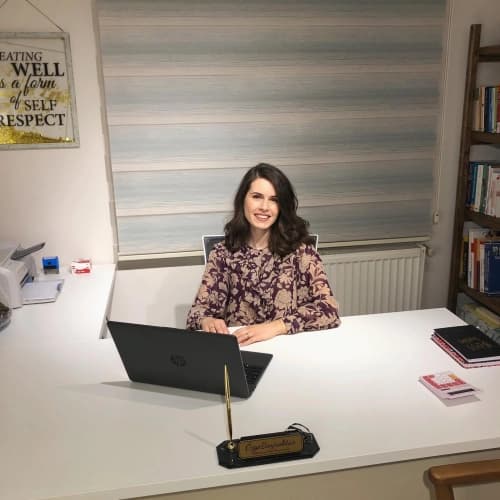 Dyt. Özge Bayraktar Profil Fotoğrafı