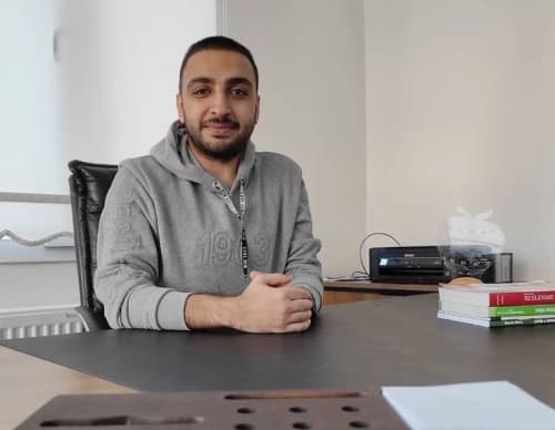 Dyt. Akın Mansuroğlu Profil Fotoğrafı