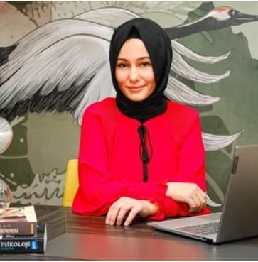 Aile Danışmanı Elif Erbil Profil Fotoğrafı