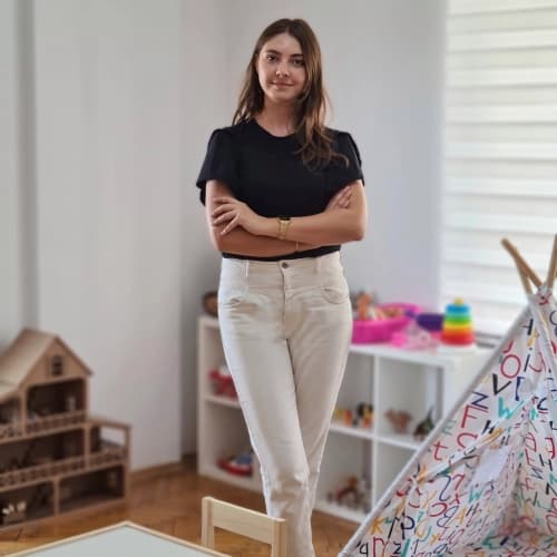 Aile Danışmanı Damla Düzener Profil Fotoğrafı
