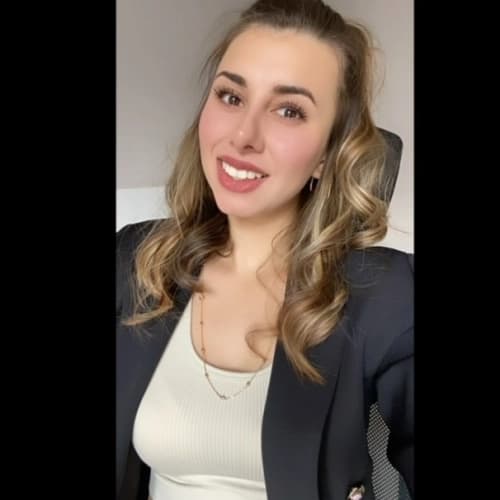 Dyt. Asena Uğuzhan Profil Fotoğrafı