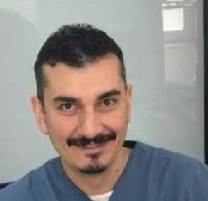 Dr. Dt. Oğuz Süleyman Özdemir Profil Fotoğrafı