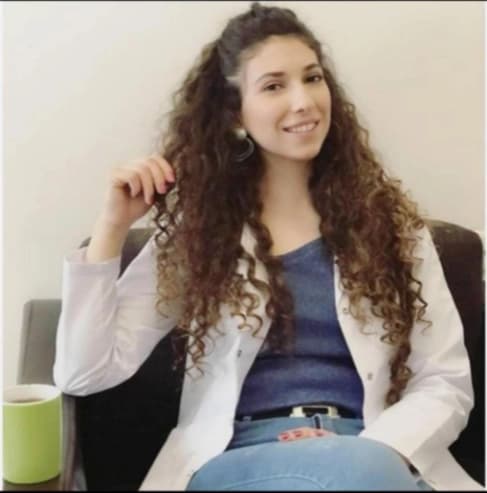 Ergoterapist Özge Kiremitçi