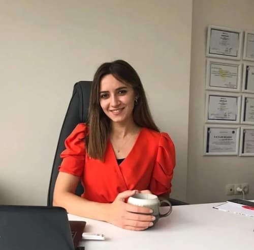 Dyt. Zeynep Ceylan Profil Fotoğrafı