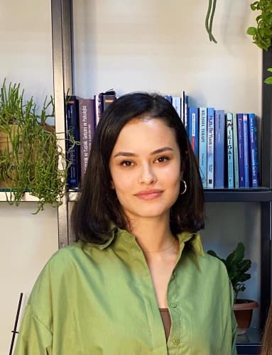 Uzm. Psk. Dan. Yağmur Yasemin Demirkayalı Profil Fotoğrafı