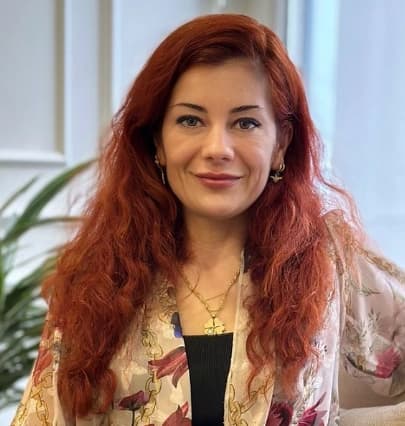 Op. Dr. Çağla Jasmin Deliorman Profil Fotoğrafı