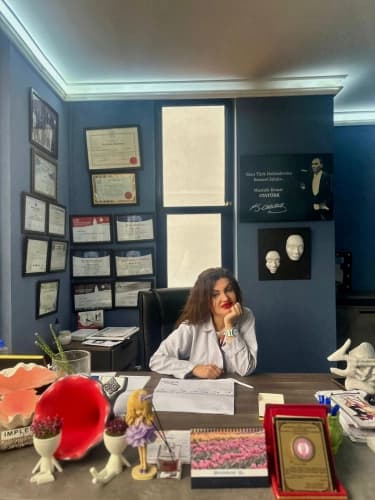 Op. Dr. Beste Kara Profil Fotoğrafı