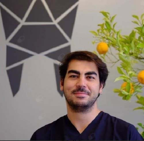 Dr. Dt. Yiğit Kaan Polat Profil Fotoğrafı