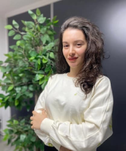 Klinik Psikolog İlayda Asılsamancı