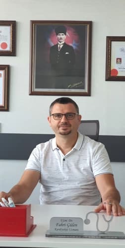 Uzm. Dr. Fahri Gülen Profil Fotoğrafı