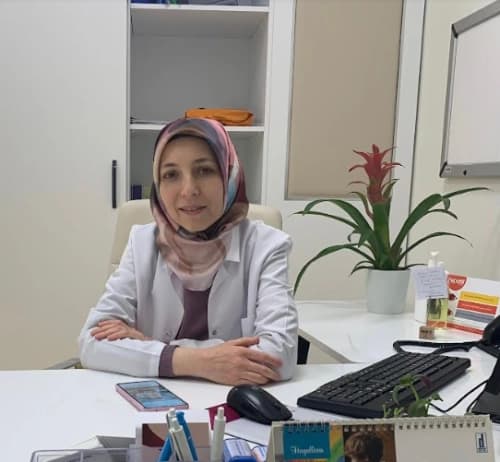 Uzm. Dr. Emel Yiğit Karakaş Profil Fotoğrafı