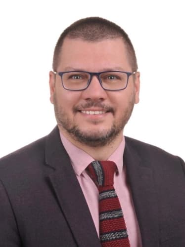 Prof. Dr. Arda Özyüksel Profil Fotoğrafı