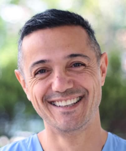 Uzm. Dr. Dt. Savaş Kahyaoğulları