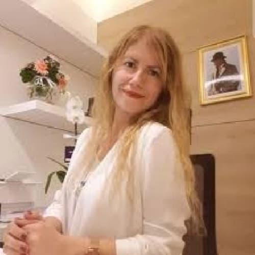 Doç. Dr. Vecihe Özlem Bozkaya Profil Fotoğrafı