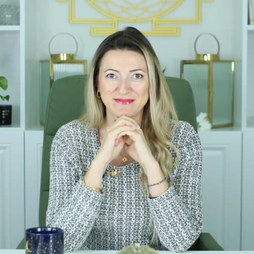 Dr. Emel Saraç Profil Fotoğrafı