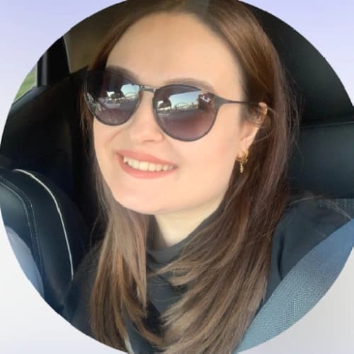 Dt. Özge Öztürk