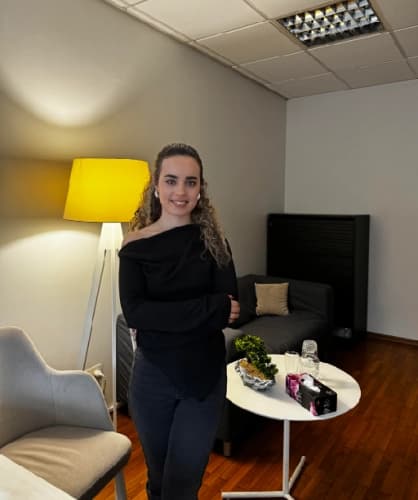 Klinik Psikolog Nazife Yağbasanlar Profil Fotoğrafı